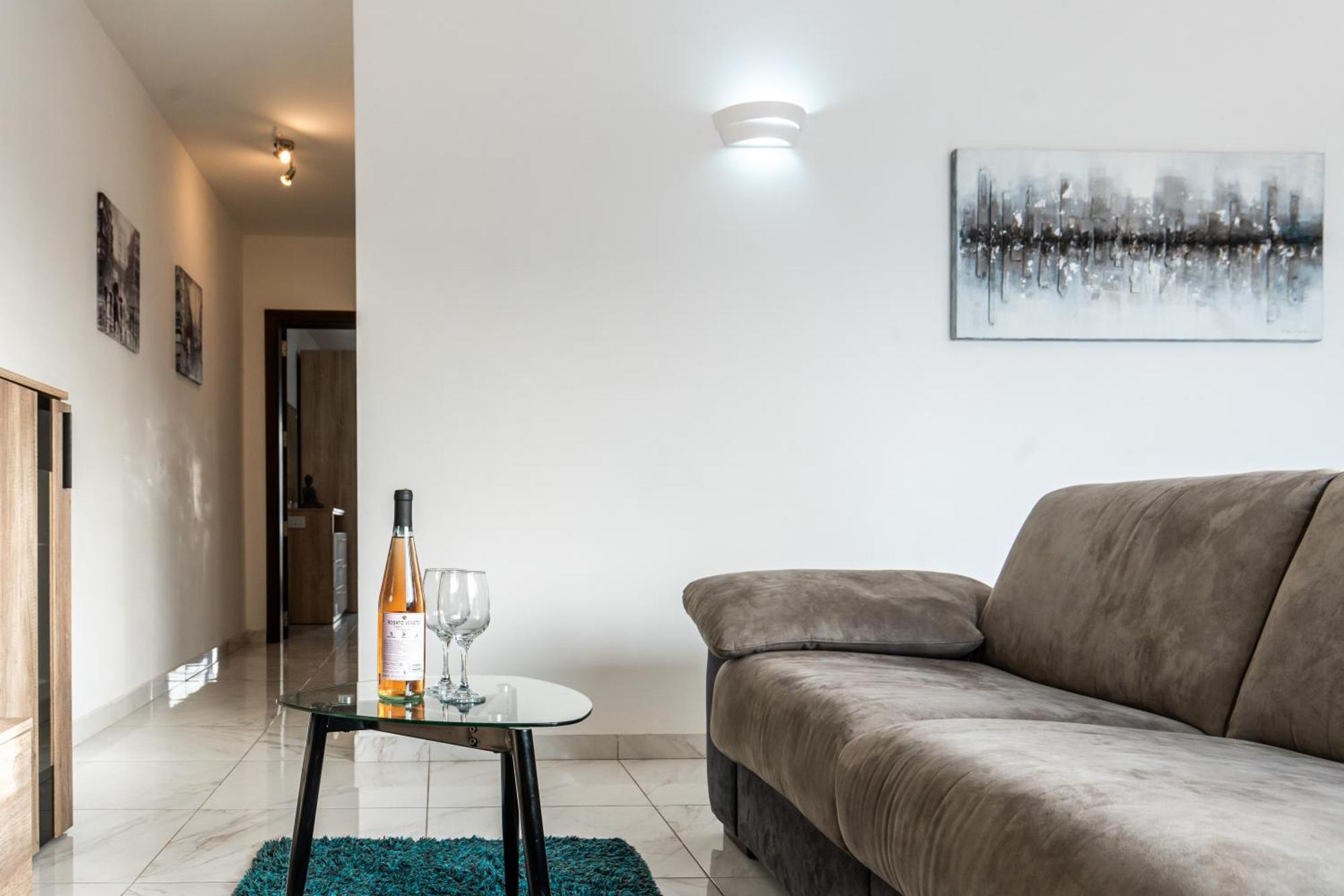 Poseidon Court Penthouse Superior Apartment St. Paul's Bay Exterior photo